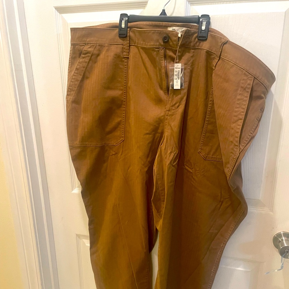 Madewell brown/khaki pants.  Plus size size 26